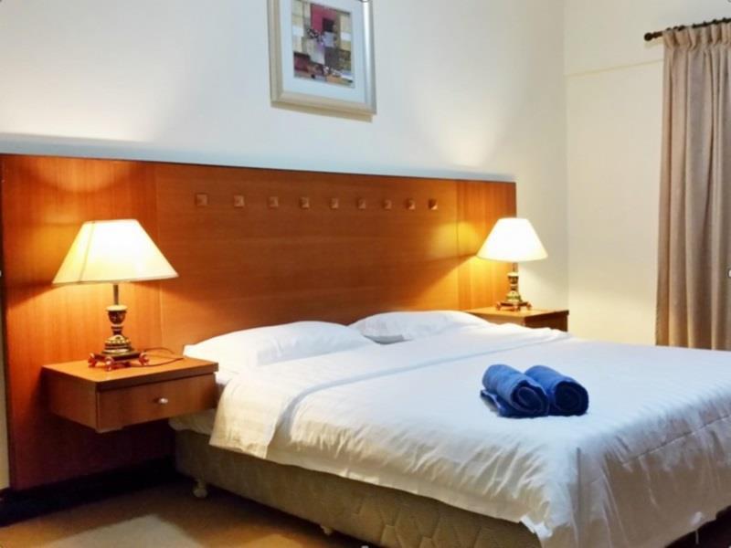 Kk Waterfront Suites At Marina Court Kota Kinabalu Exteriör bild